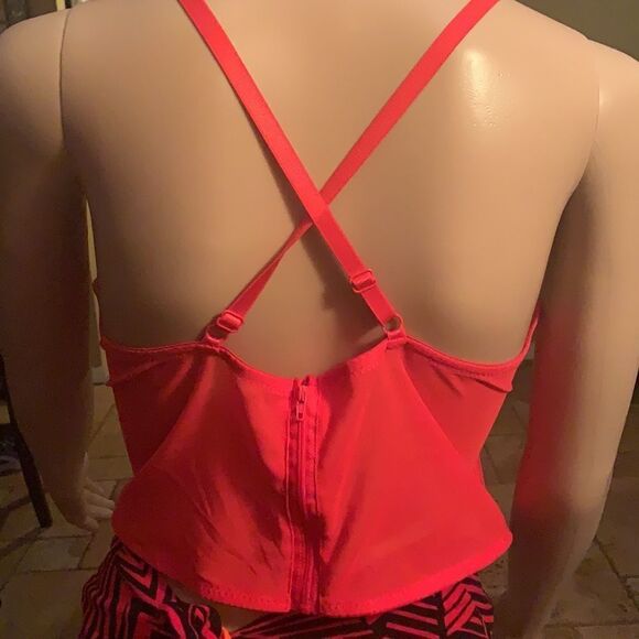 Red Bustier Corset Top - Picture 5 of 6